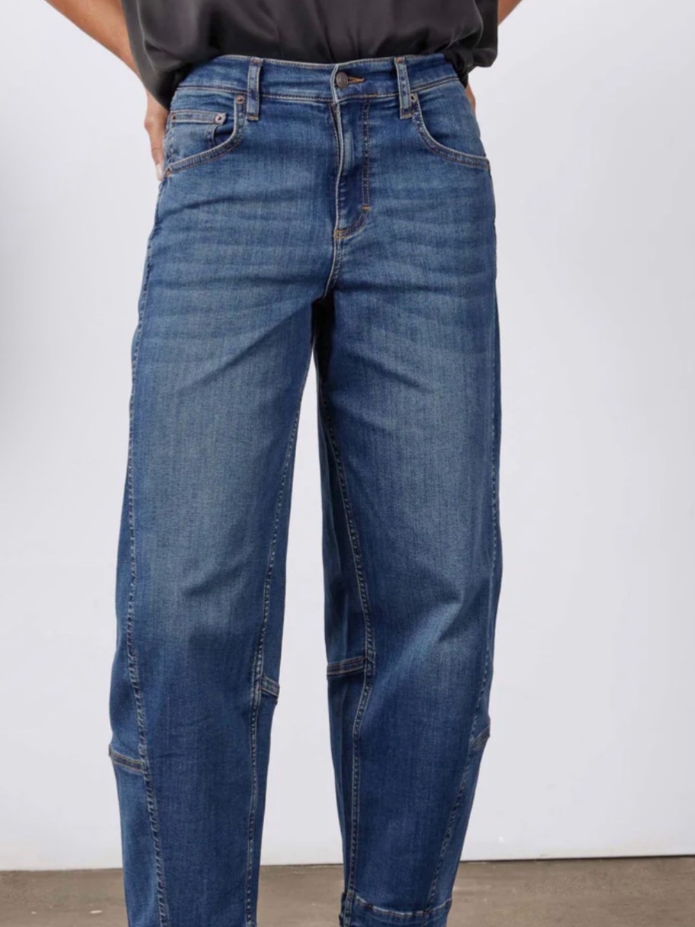 Women's High-Rise Ankle Cropped Jeans in Medium Blue